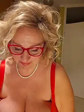 VirginiaNurse online show from February 28, 7:59 pm