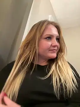 PhatAssBlond online show from January 1, 1:58 am