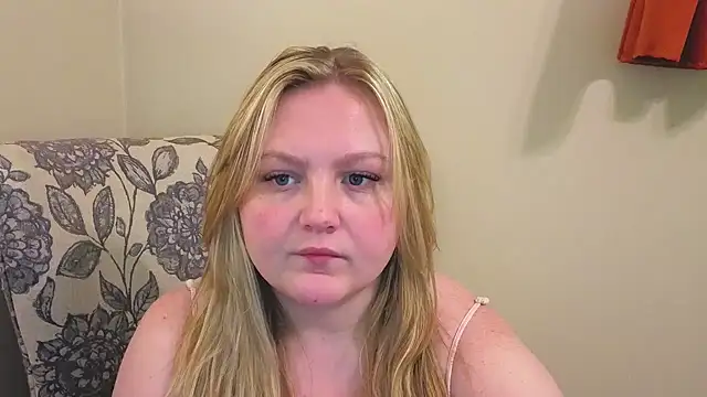 PhatAssBlond online show from April 14, 3:29 pm