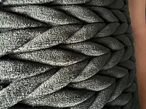 Snapshot of Amarok39 chatting on December 16, 11:33 am Amarok39 online show from December 16, 11:33 am