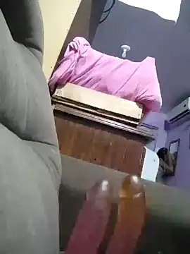 Snapshot of nati2roots chatting on December 6, 2:49 pm nati2roots online show from December 6, 2:49 pm