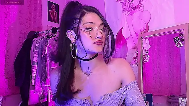 moonfiredancer online show from September 23, 8:06 am