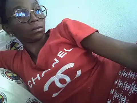 Snapshot of ElianeHot chatting on January 22, 11:23 am ElianeHot online show from January 22, 11:23 am