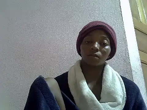 Snapshot of ElianeHot chatting on February 21, 8:05 pm ElianeHot online show from February 21, 8:05 pm