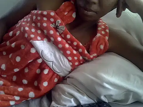 Snapshot of ElianeHot chatting on October 19, 9:21 am ElianeHot online show from October 19, 9:21 am