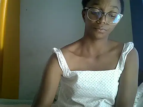 ElianeHot online show from July 17, 10:11 am