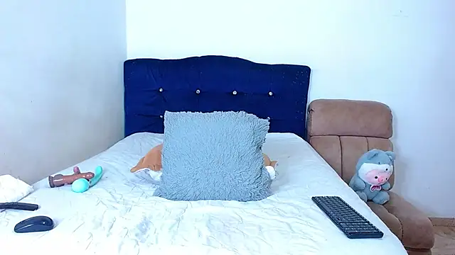 Snapshot of katarinademon chatting on February 6, 9:29 pm katarinademon online show from February 6, 9:29 pm