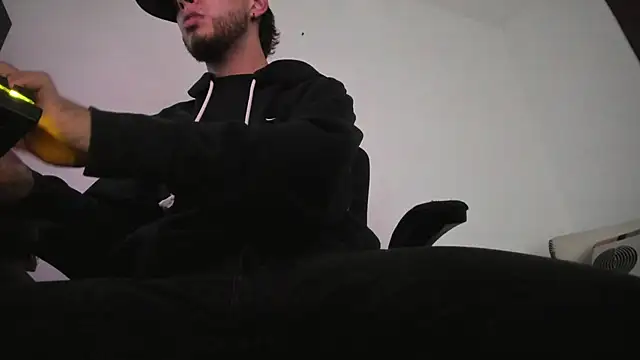 s sven03 online show from November 13, 3:49 am