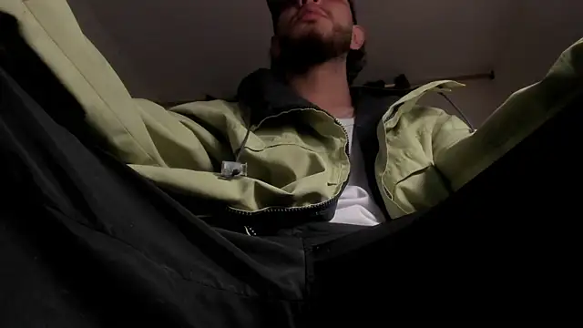 Snapshot of s_sven03 chatting on June 15, 11:51 pm s sven03 online show from June 15, 11:51 pm
