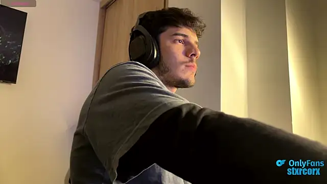 ilytheo online show from October 7, 5:26 am