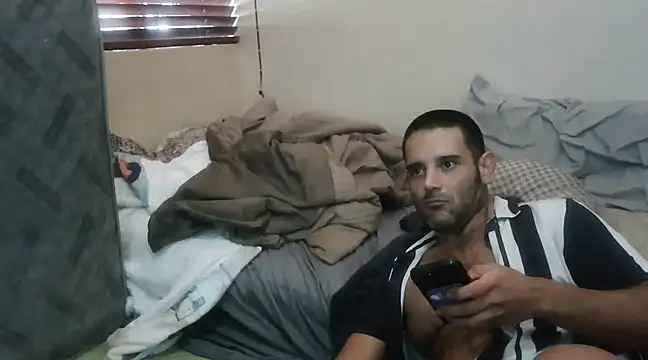 kevinbolena online show from February 25, 8:51 pm