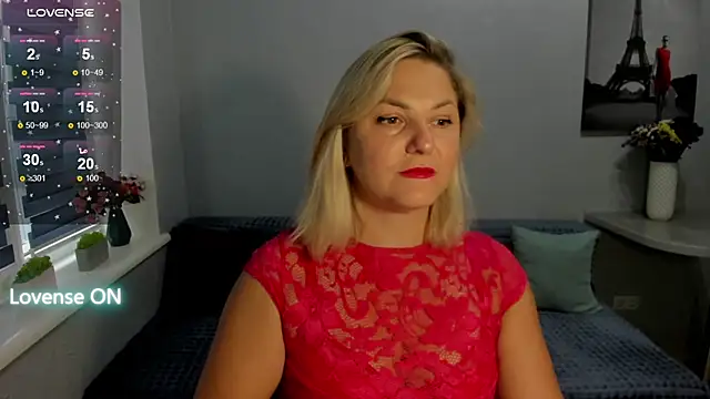 Snapshot of sweet___margaret chatting on October 1, 11:38 am sweet   margaret online show from October 1, 11:38 am