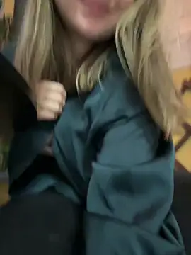 PumaShyXD online show from February 8, 2:38 pm