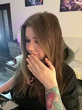 PumaShyXD online show from April 6, 10:16 am