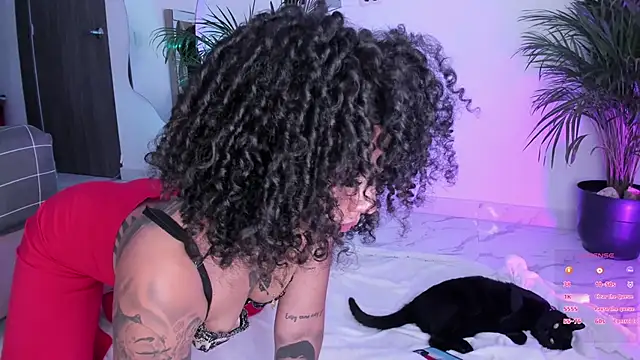 pretty pettite online show from December 14, 9:56 pm