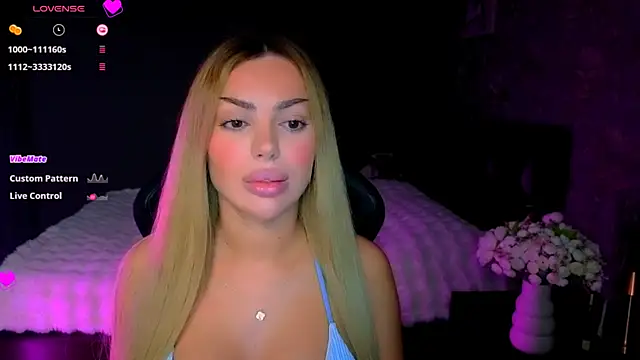 babyleilaa online show from April 8, 9:04 pm