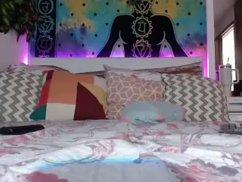 chanel 1041 online show from January 10, 8:37 pm