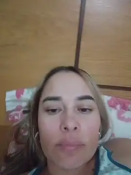 Snapshot of Amelia1_ chatting on July 14, 4:17 am Amelia1 online show from July 14, 4:17 am