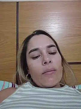 Snapshot of Amelia1_ chatting on August 9, 4:39 am Amelia1 online show from August 9, 4:39 am
