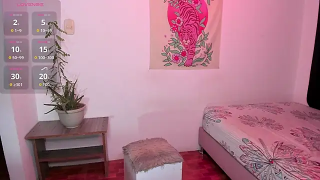 Snapshot of JaneRuss_ chatting on September 25, 5:55 am JaneRuss online show from September 25, 5:55 am