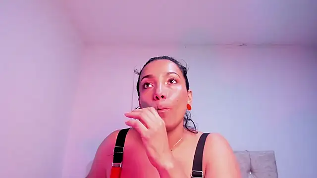 amber demons2021 online show from March 13, 10:32 pm