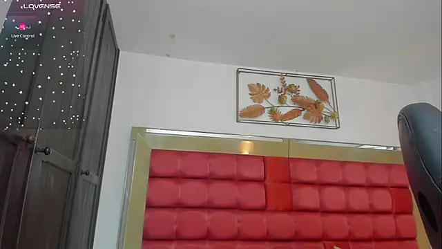 FaloonRoussel online show from November 10, 5:56 pm