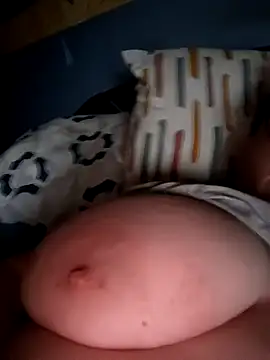 poussychats online show from December 15, 2:48 pm