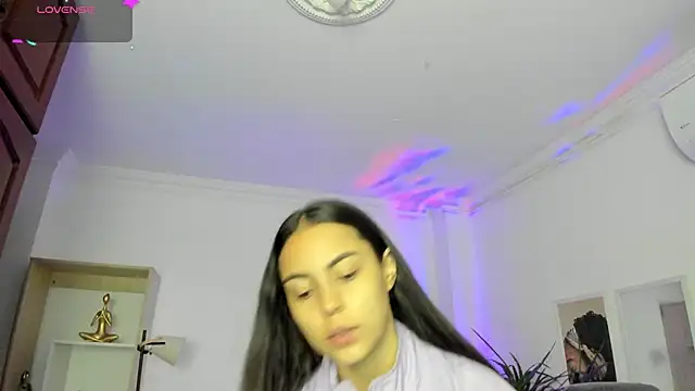Snapshot of Aleejaa__ chatting on March 17, 11:31 am Aleejaa online show from March 17, 11:31 am