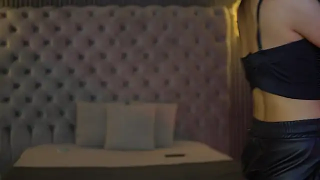 AmelyNoir online show from December 16, 5:07 pm