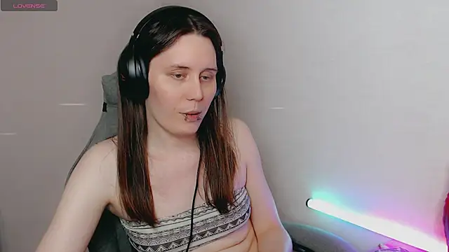 tracy cooper online show from December 28, 1:50 am