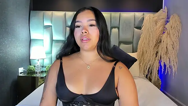 MarianaGarciaa   online show from April 15, 7:21 pm