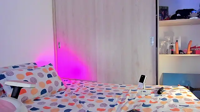 lovely kitt online show from March 1, 12:07 am