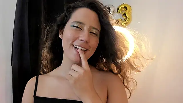 lovely kitt online show from March 5, 2:57 am