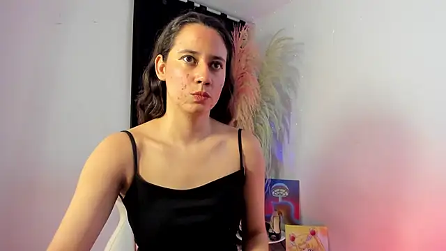 lovely kitt online show from September 12, 12:00 am