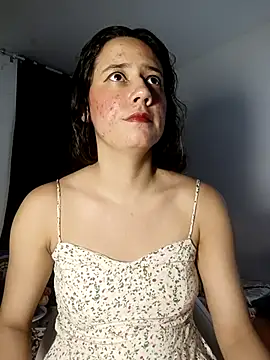 lovely kitt online show from October 19, 1:39 am