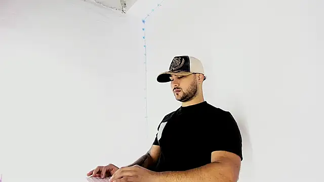 Sebas-hott online show from September 13, 9:47 pm