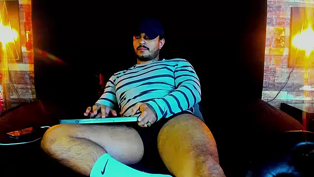 Van Velckan online show from March 16, 7:15 am