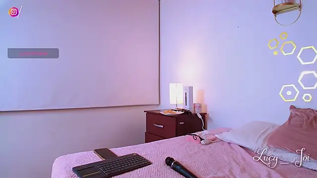 Lucy joi online show from October 31, 5:52 am