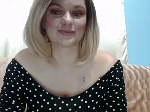 Snapshot of YourSweetJam chatting on September 13, 6:18 pm YourSweetJam online show from September 13, 6:18 pm