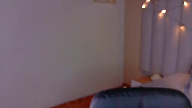 alaia-rogers online show from January 6, 11:47 am