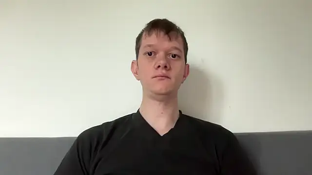 Snapshot of Cube933 chatting on October 7, 2:03 pm Cube933 online show from October 7, 2:03 pm