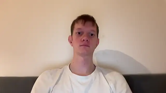 Snapshot of Cube933 chatting on October 11, 9:13 pm Cube933 online show from October 11, 9:13 pm