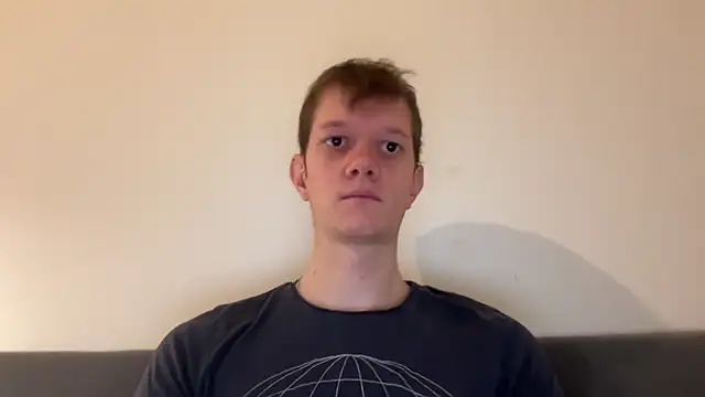 Snapshot of Cube933 chatting on October 13, 2:06 pm Cube933 online show from October 13, 2:06 pm