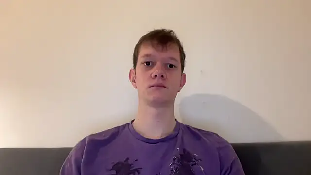 Snapshot of Cube933 chatting on October 14, 7:42 am Cube933 online show from October 14, 7:42 am