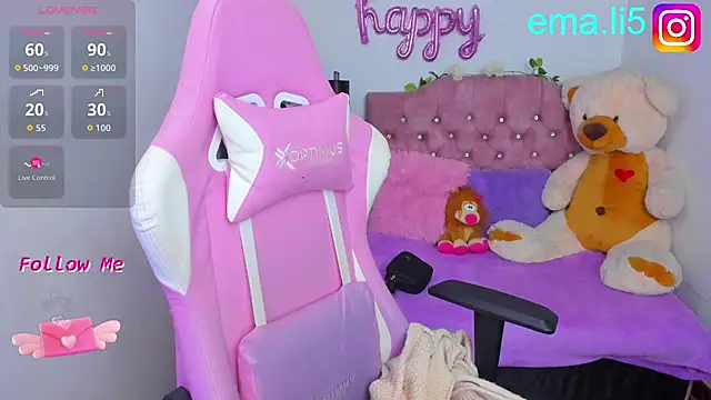 Snapshot of ema_tayy chatting on March 5, 11:01 pm ema tayy online show from March 5, 11:01 pm