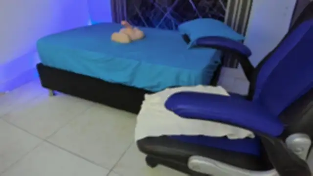 Yelena03 online show from November 20, 10:59 am