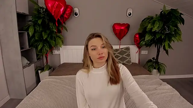 IceDanielles online show from March 16, 3:17 pm