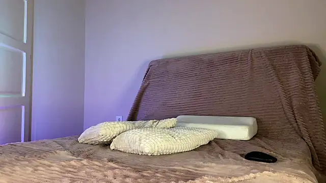 itsmaxxbaby  online show from February 20, 3:14 am