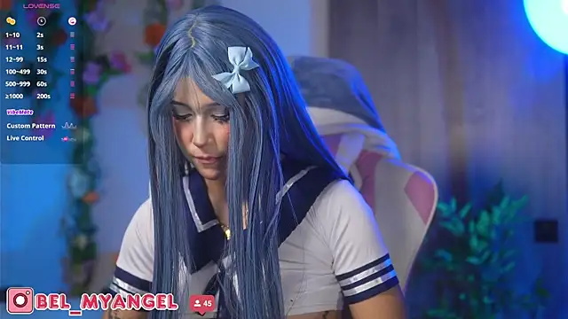 Bella-Franco online show from October 30, 8:31 pm