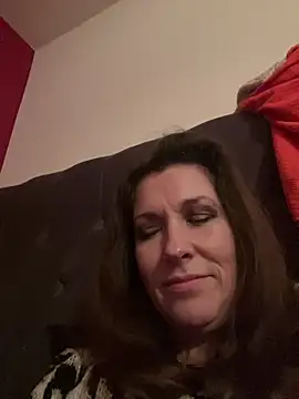 Lwhite1 online show from February 2, 12:09 am